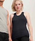 01826 Black Model