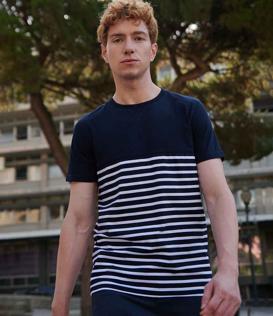 FR135 Navy/White Model
