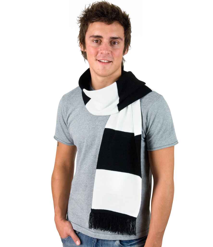RS146 Black/White Model